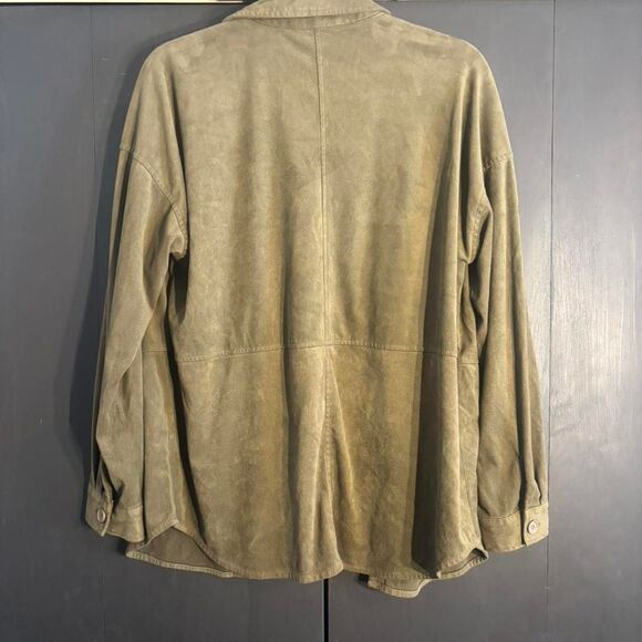 Max Studio Army Green Suede Button-Up Shirt | Women’s Size Medium - Picture 3 of 3